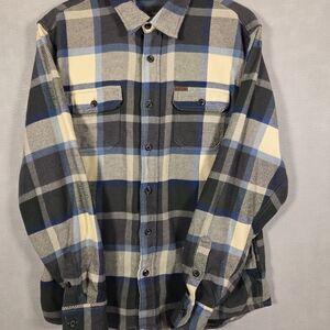 Orvis men's heavyweight flannel in a blue, grey, and cream plaid pattern ((M360)